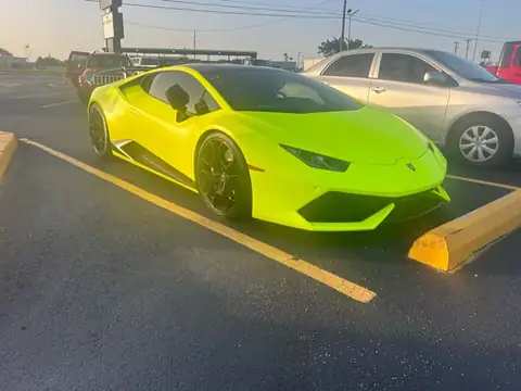 Lamborghini Huracán (2022) spotted in Harlingen, United States