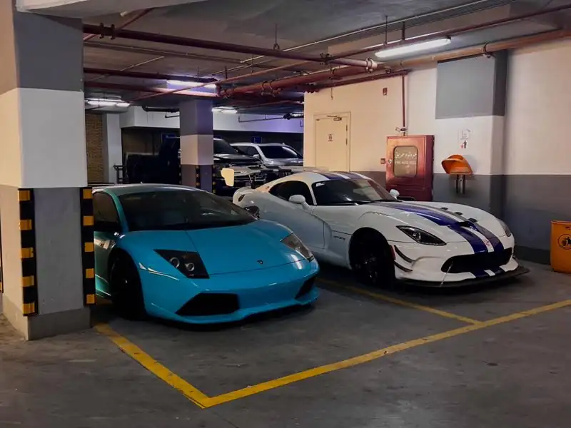 Lamborghini Murciélago (2006) spotted in Ḩawallī, Kuwait