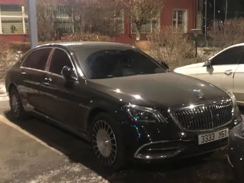 Mercedes-Benz Maybach S-Class (2020) spotted in Ulan Bator, Mongolia