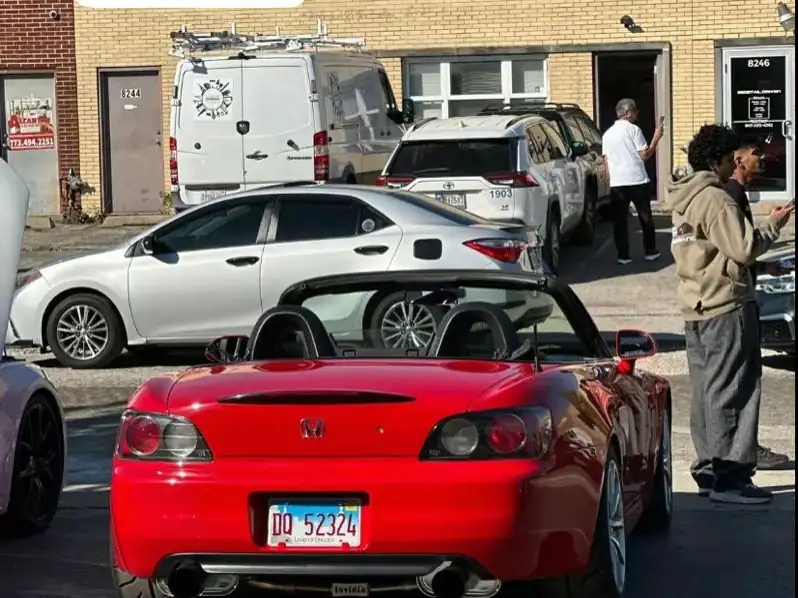 Honda S2000 (2000) spotted in Belleville, United States