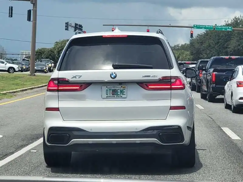 BMW X7 M40i (2022) spotted in Destin, United States