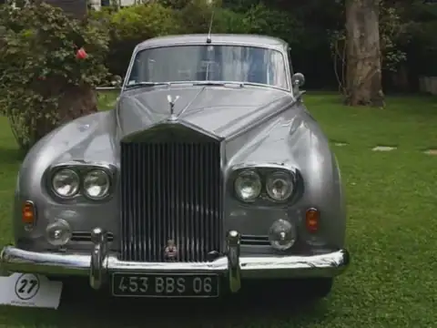 Rolls-Royce Silver Cloud III (1965) spotted in Cannes, France