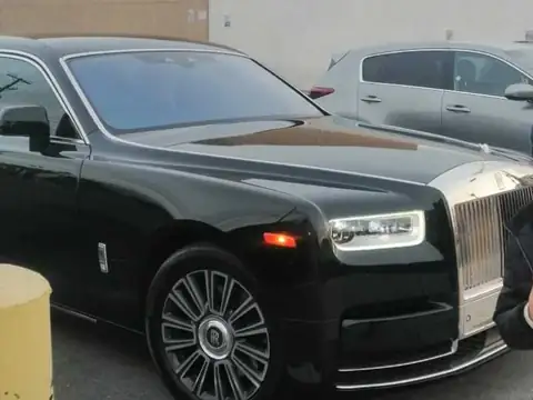Rolls-Royce Ghost (2021) spotted in Las Vegas, United States