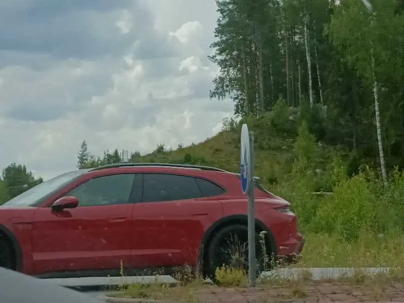 Porsche Taycan Cross Turismo (2021) spotted in Äänekoski, Finland