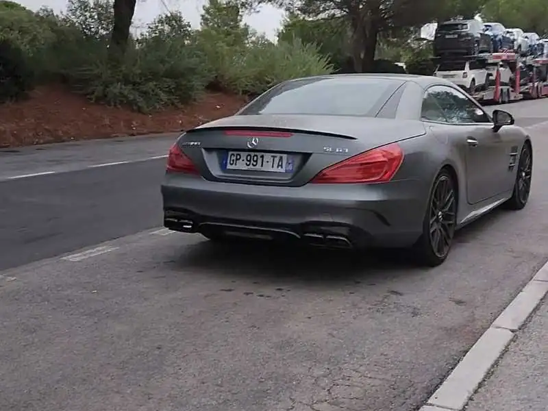 Mercedes-Benz SL 63 AMG (2018) spotted in Caicara del Orinoco, Venezuela