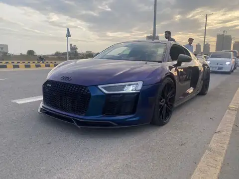 Audi R8 spotted in Karachi
