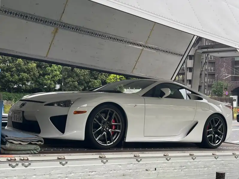 Lexus LFA (2012) spotted in Tokyo, Japan