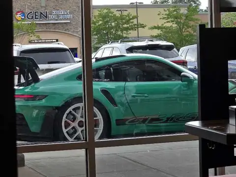 Porsche 911 GT3 RS (2022) spotted in Edison, United States