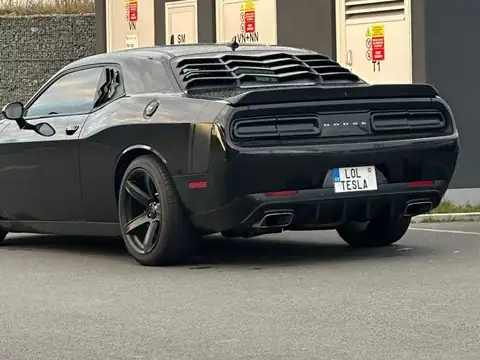 Dodge Challenger spotted in Pilsen