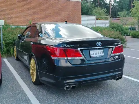 Toyota Crown Athlete (2010) spotted in Turku, Finland