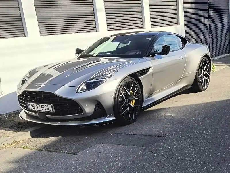 Aston Martin DB11 spotted in Târgovişte