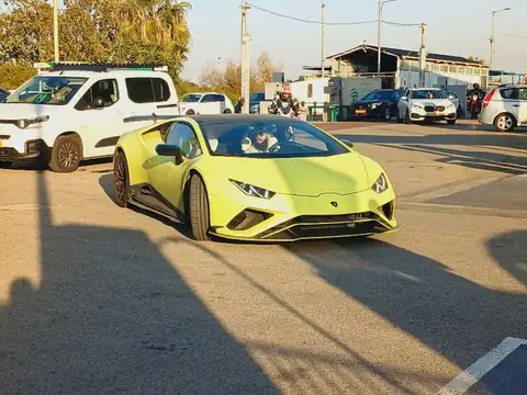 Lamborghini Huracán (2020) spotted in Hod HaSharon, Israel