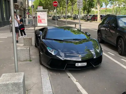 Lamborghini Aventador (2012) spotted in Lyon, France