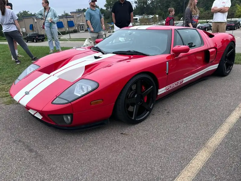 Ford GT (2005) spotted in Grand Rapids, United States