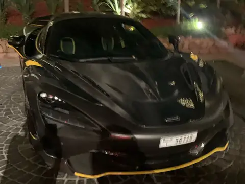 McLaren P1 (2015) spotted in Dubai, United Arab Emirates