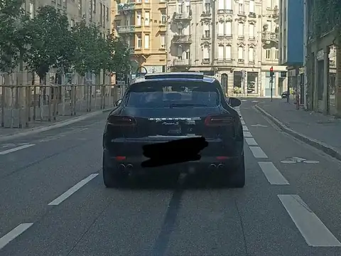 Porsche Macan S spotted in Metz, France
