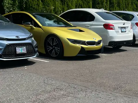 BMW i8 spotted in Portland