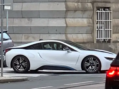 BMW i8 (2014) spotted in Prague, Czechia