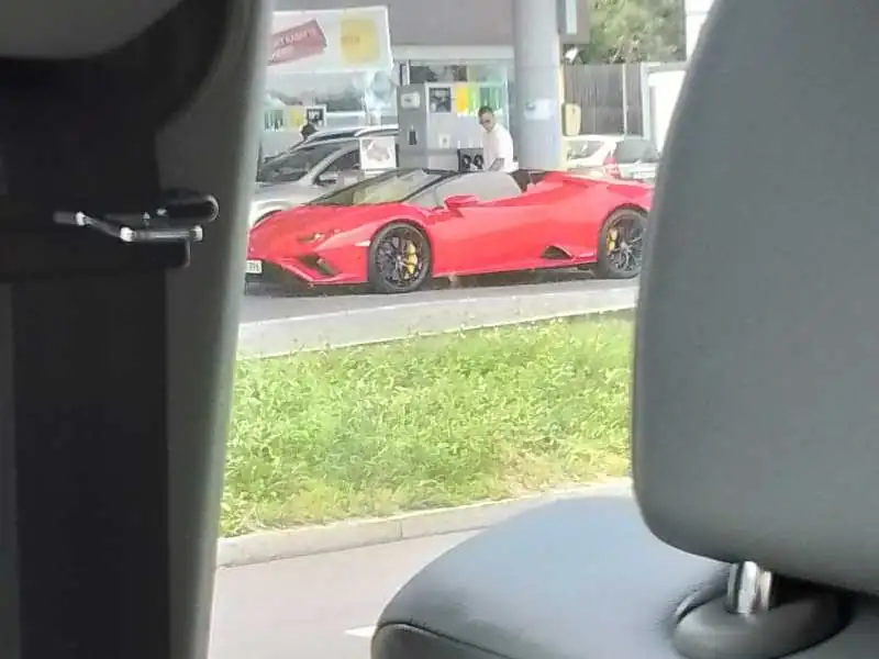 Lamborghini Huracán (2020) spotted in Stuttgart, Germany
