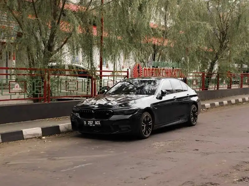 BMW 5 Series spotted in Sukabumi
