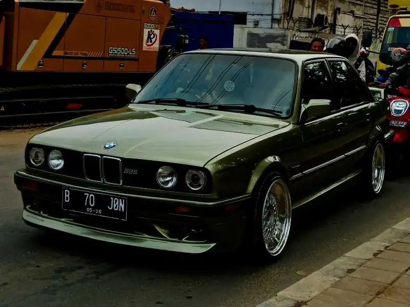 BMW E30 (1980) spotted in Tangerang, Indonesia