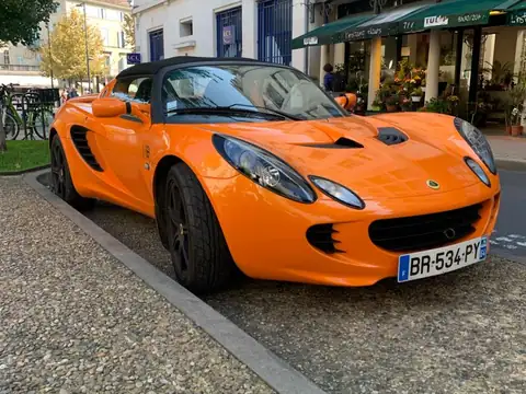 Lotus Elise (2005) spotted in Périgueux, France