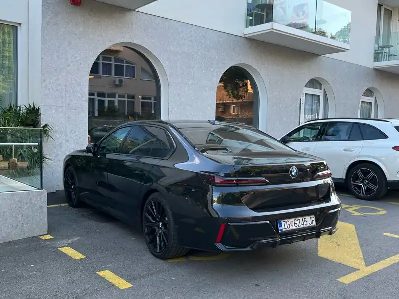 BMW i7 (2023) spotted in Novi Vinodolski, Croatia