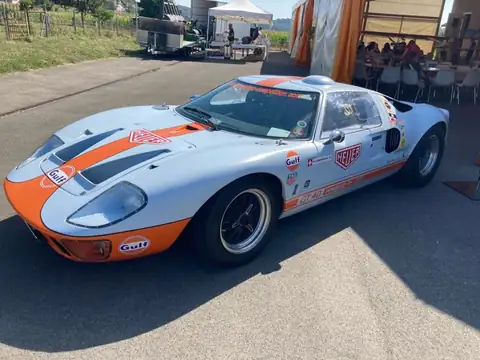 Ford GT40 (1966) spotted in Lausanne, Switzerland