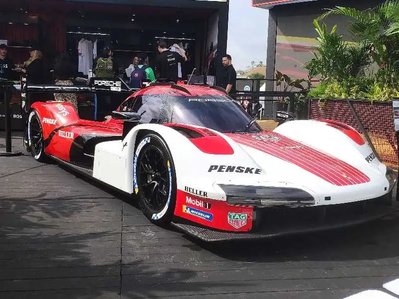 Porsche 919 Hybrid Evo (2018) spotted in São Paulo, Brazil