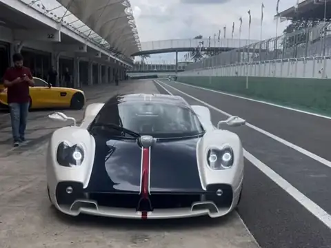 Pagani Huayra (2022) spotted in São Paulo, Brazil