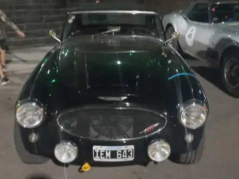 Aston Martin DB4 (1958) spotted in Joaquín V. González, Argentina