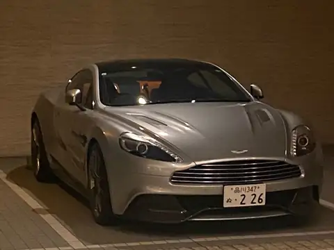 Aston Martin Vanquish (2013) spotted in Tokyo, Japan