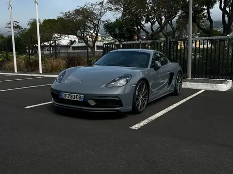 Porsche 718 Cayman (2021) spotted in Saint-Denis, Reunion