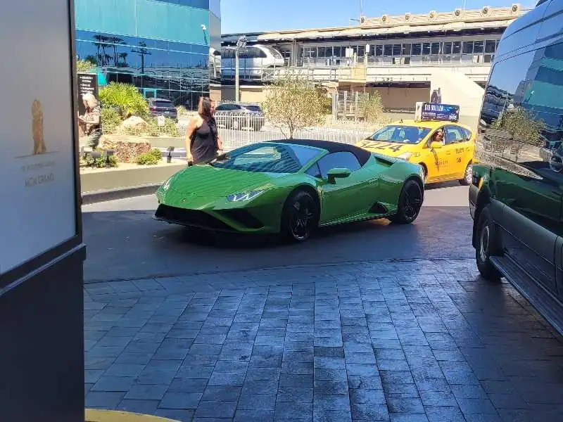 Lamborghini Huracán Spyder (2020) spotted in Las Vegas, United States