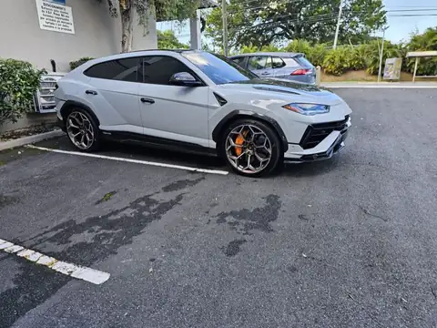 Lamborghini Urus spotted in Ponce