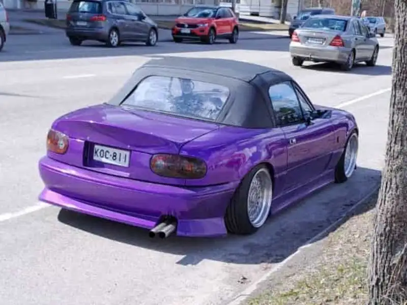 Mazda MX-5 Miata (1990) spotted in Jämsä, Finland