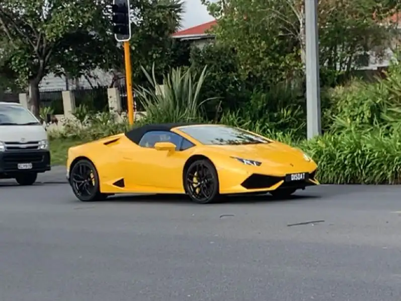 Lamborghini Huracán Spyder (2017) spotted in Auckland, New Zealand