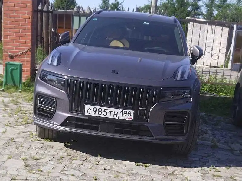 Aurus Komendant spotted in Girvas