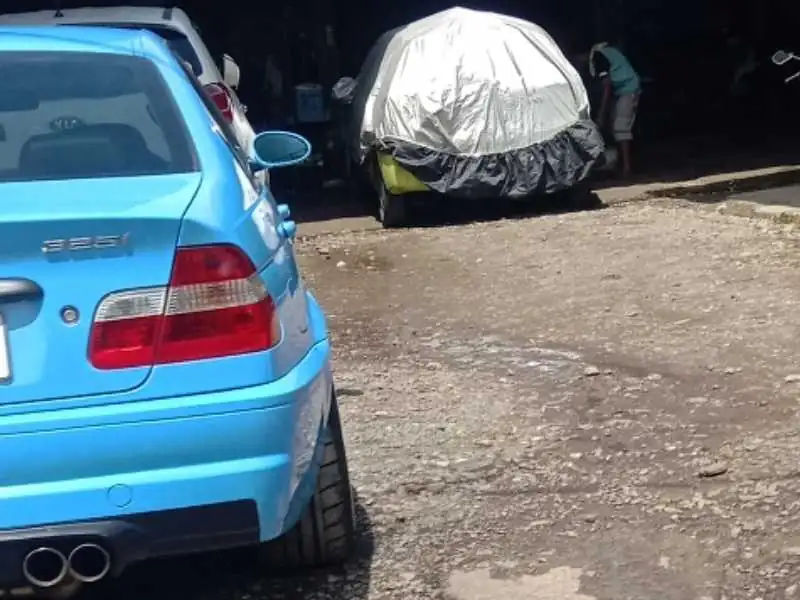 BMW 325i (2003) spotted in Sukabumi, Indonesia