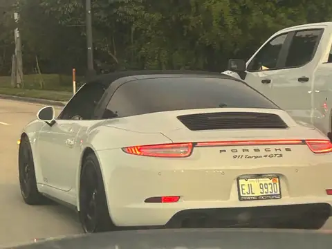 Porsche 911 Targa 4 GTS (2017) spotted in Fort Lauderdale, United States