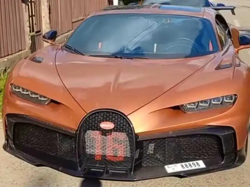 Bugatti Chiron spotted in Prundu