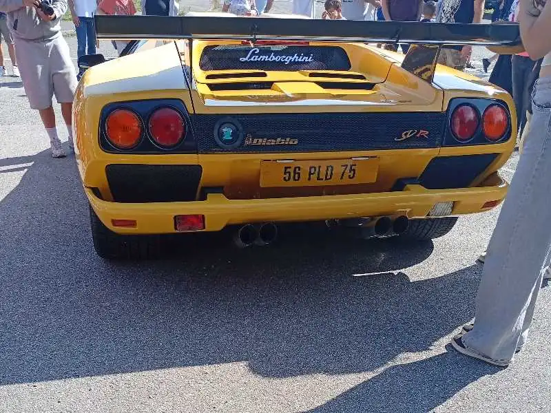 Lamborghini Murciélago (2001) spotted in Vannes, France