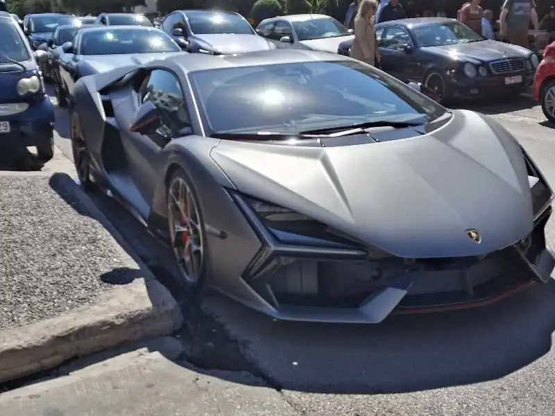 Lamborghini Sian (2020) spotted in Makrakómi, Greece