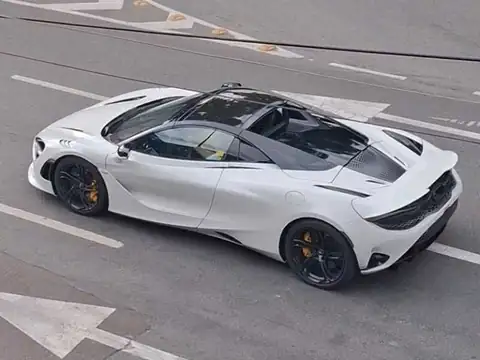 McLaren 765LT (2021) spotted in Curitiba, Brazil