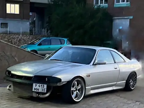 Nissan Skyline (1990) spotted in Ulan-Ude, Russia