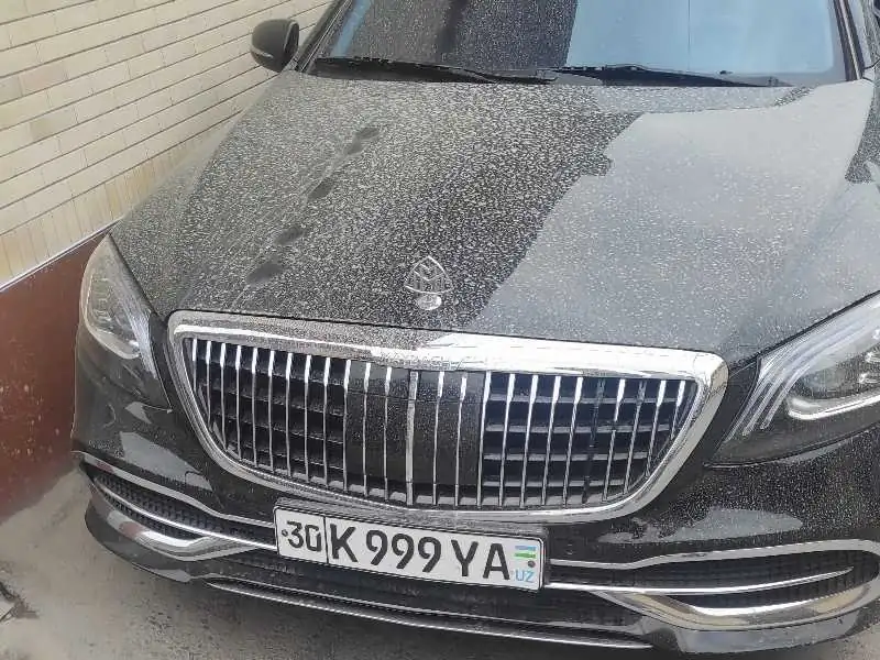 Maybach S-Class spotted in Samarkand