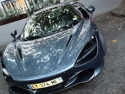 McLaren 720S (2018) spotted in Alès, France