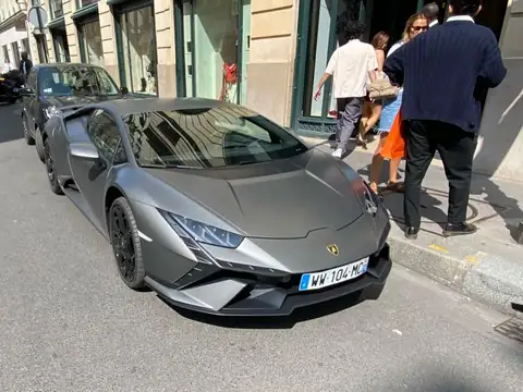 Lamborghini Sian (2020) spotted in Paris, France