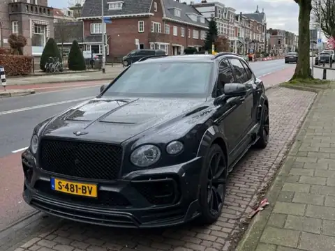 Bentley Bentayga (2022) spotted in Nijmegen, The Netherlands