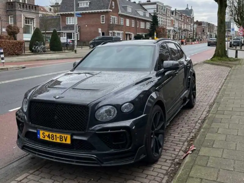 Bentley Bentayga (2022) spotted in Nijmegen, The Netherlands